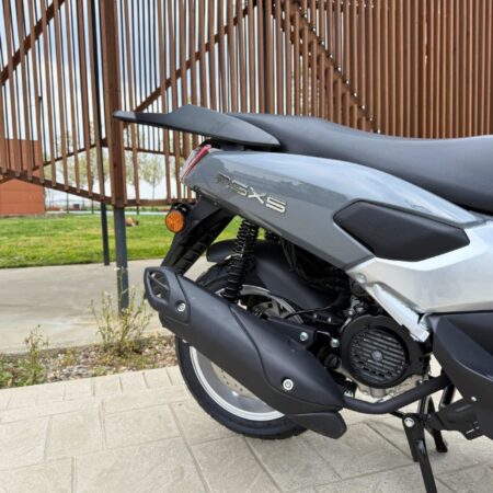 rsx5-benzinlimotosiklet-05